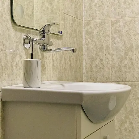 Spacious And Bright Maisonette Center Варна