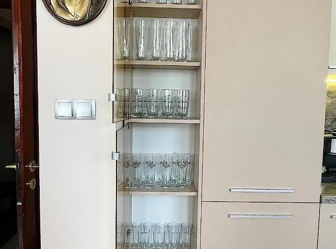 Apartment Spacious And Bright Maisonette Center