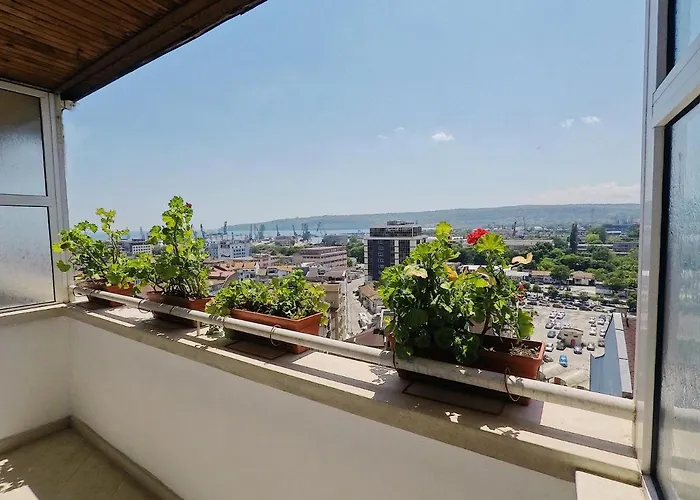 Apartment Spacious And Bright Maisonette Center